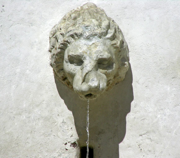 dettaglio della fontana del prigione