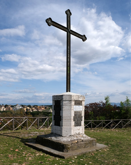 croce sul monte testaccio