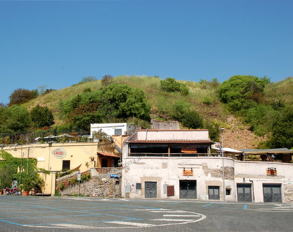 versante occidentale del monte testaccio
