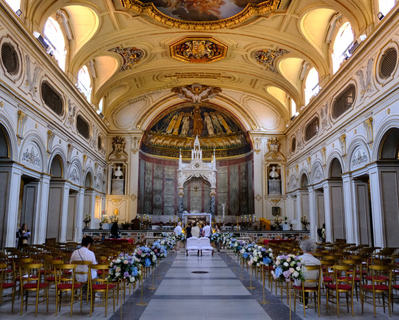 interno di s.cecilia in trastevere