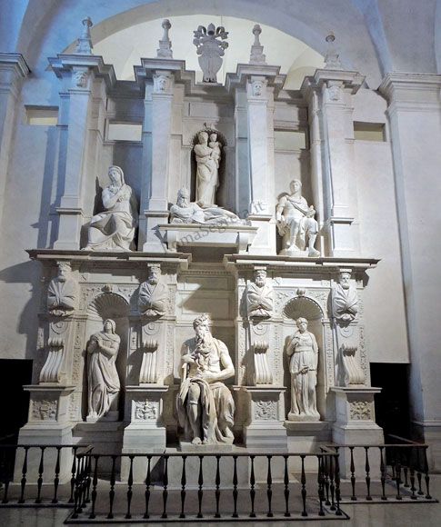 monumento funebre di giulio ii